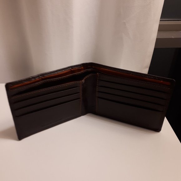 Robert Graham Brown Leather Paisley Embossed Wallet - Picture 3 of 7